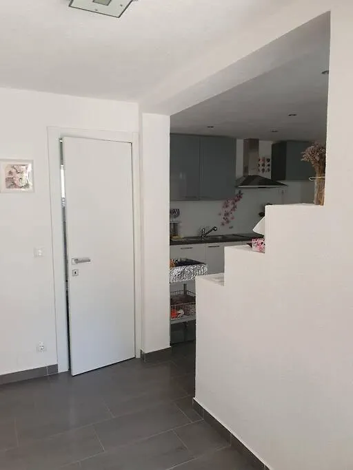 Kuca Odmah Do Plaze Apartment Zadar 0*,